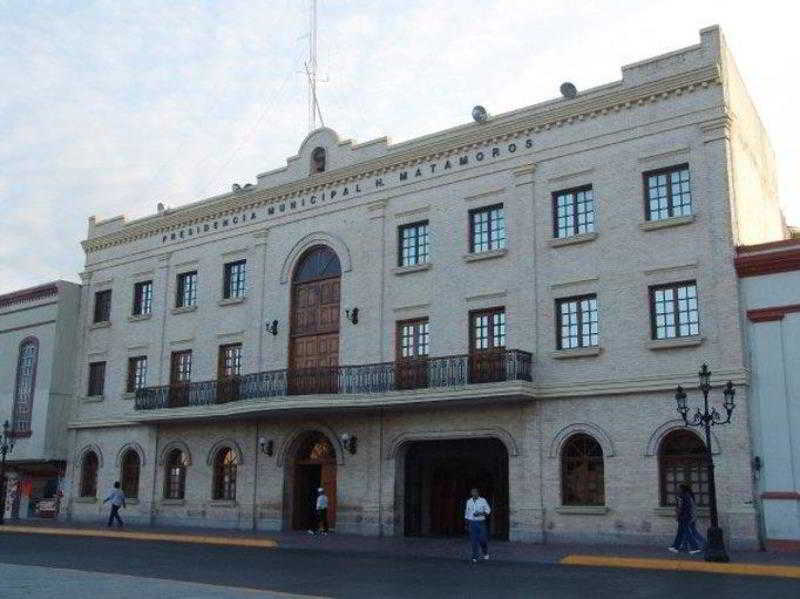 Best Western Hotel Plaza Matamoros Exteriör bild