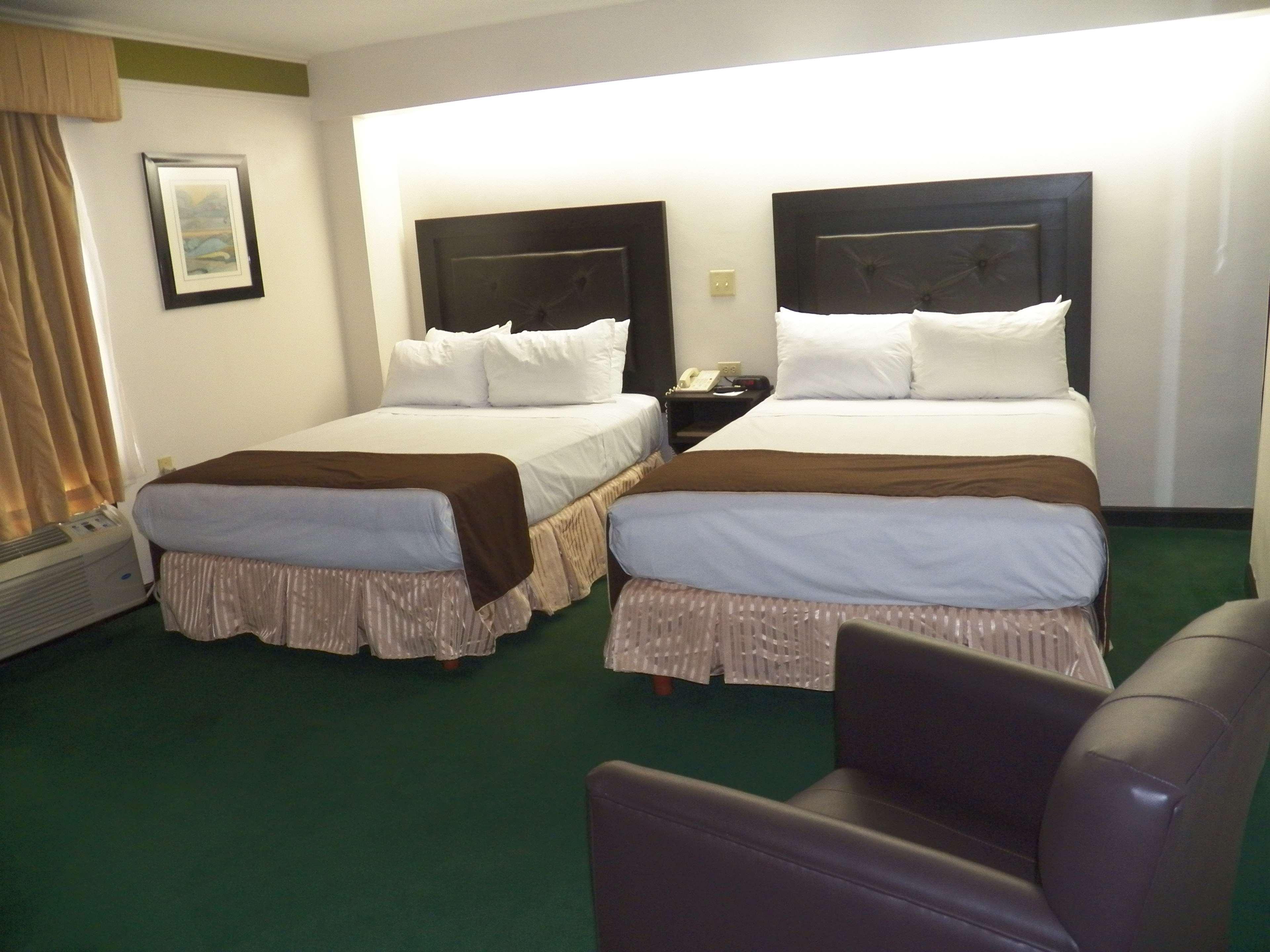 Best Western Hotel Plaza Matamoros Exteriör bild