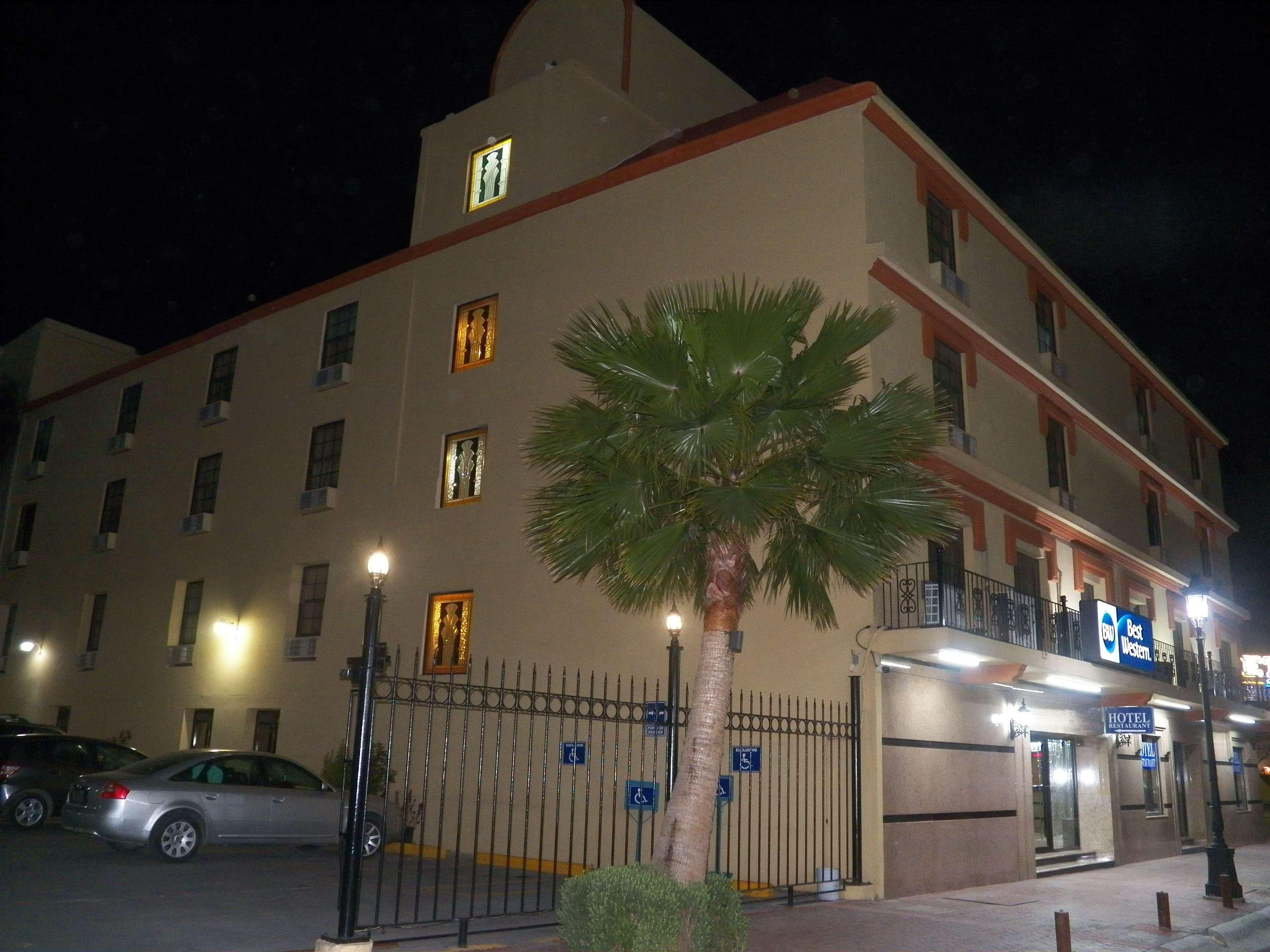 Best Western Hotel Plaza Matamoros Exteriör bild