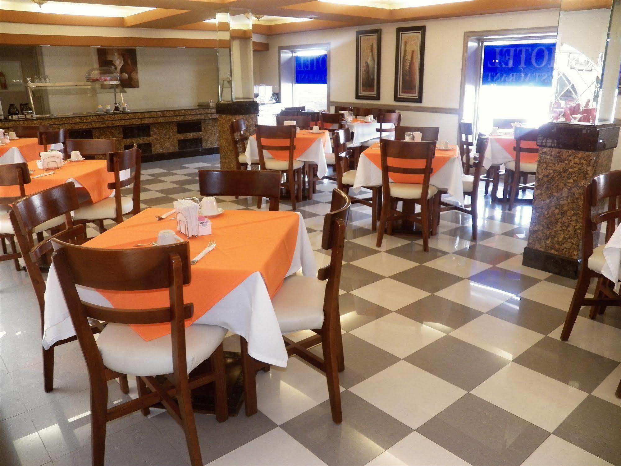 Best Western Hotel Plaza Matamoros Exteriör bild